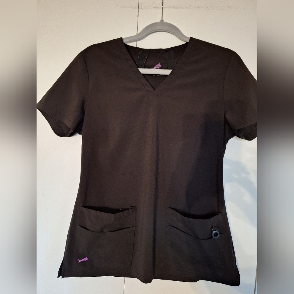 Lynx Scrubs Top